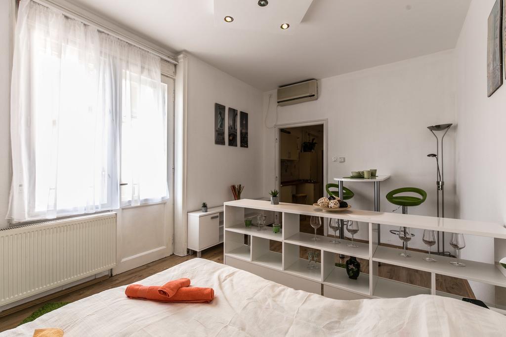 Balzac Apartment Budapest Ngoại thất bức ảnh