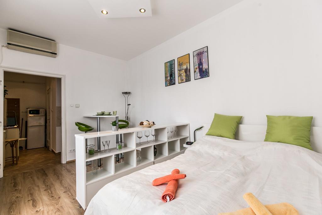 Balzac Apartment Budapest Ngoại thất bức ảnh